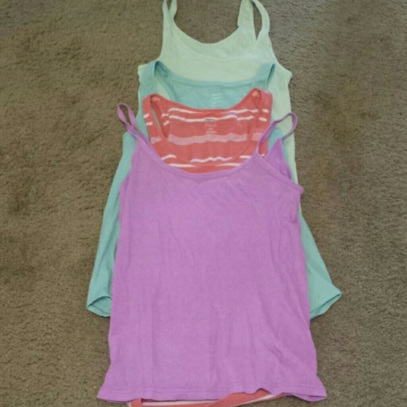 Tank top bundle - Picture 1 of 7